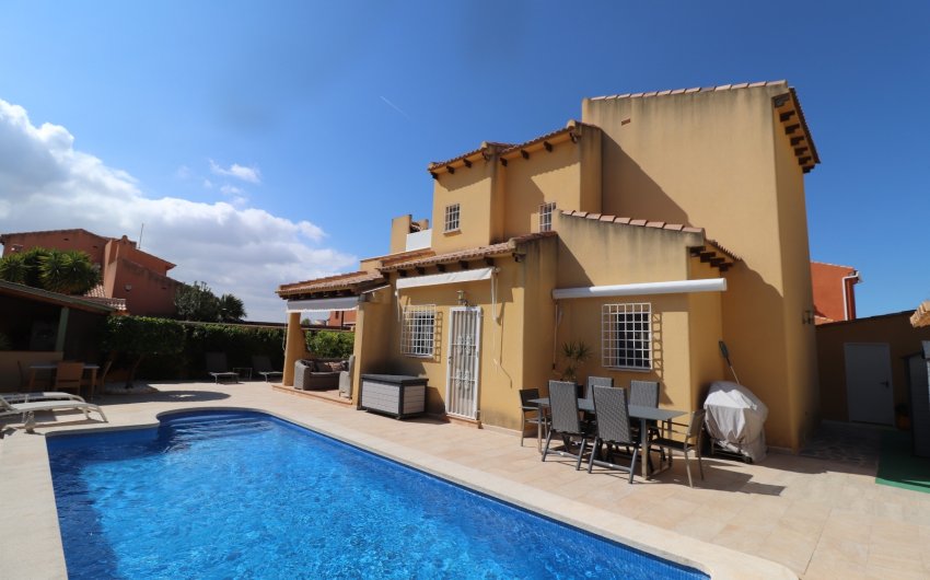 Reventa - Villa -
Fortuna - Inland