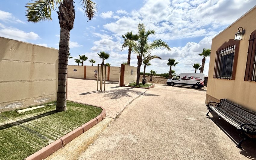 Reventa - Villa -
Fuente Álamo - Inland