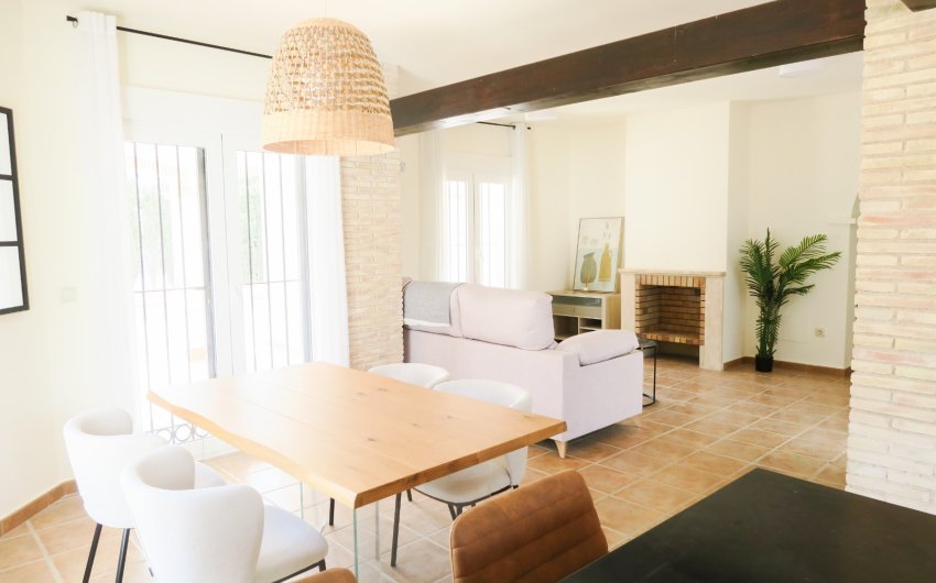 Reventa - Villa -
Fuente Alamo - Las Palas