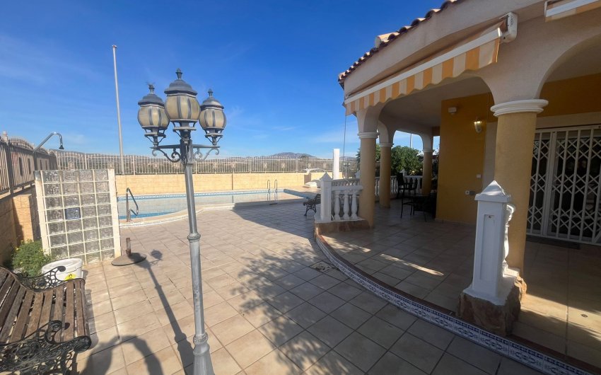 Reventa - Villa -
Gea Y Truyols - Inland