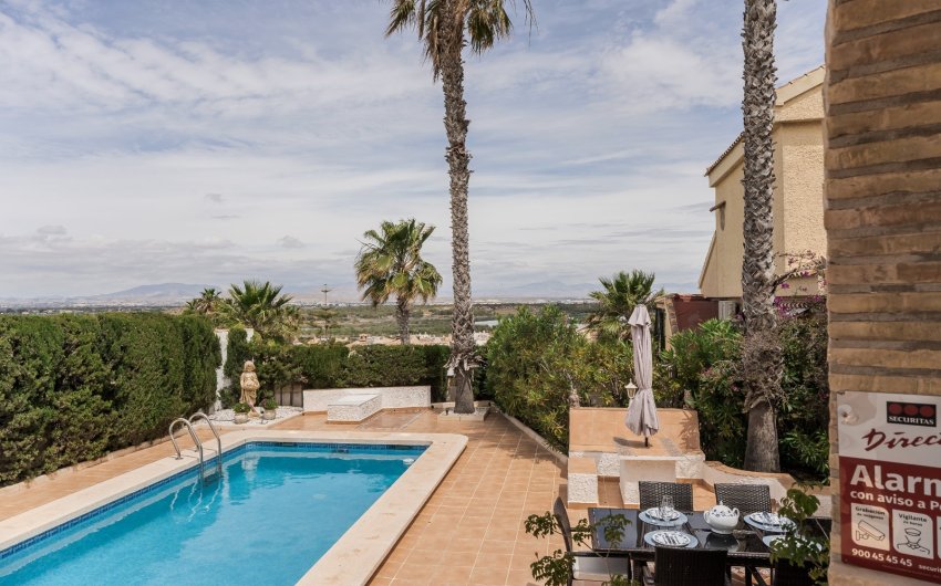 Reventa - Villa -
Gran Alacant - Monte y Mar