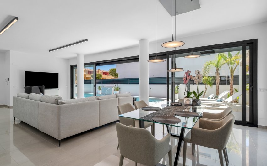 Reventa - Villa -
Guardamar del Segura - Costa Blanca