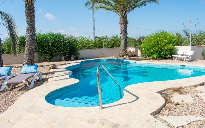 Reventa - Villa -
Guardamar del Segura - El Raso