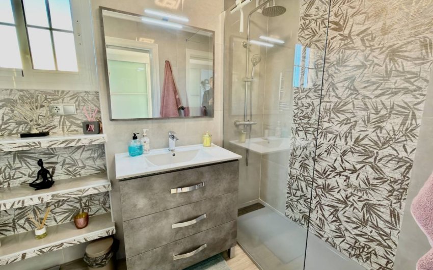 Reventa - Villa -
Guardamar del Segura - El Raso