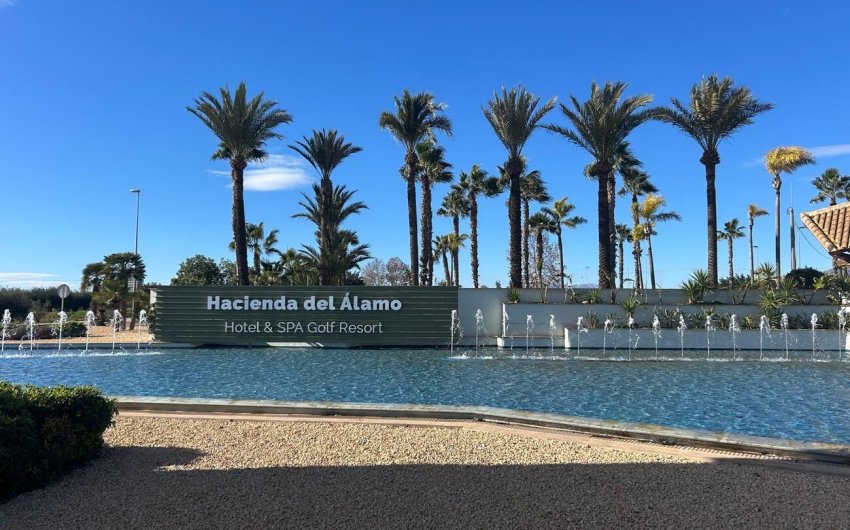 Reventa - Villa -
Hacienda del Alamo - Hacienda del Alamo Golf Resort