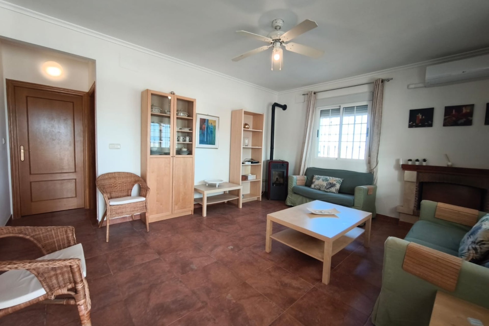 Reventa - Villa -
Hondón de los Fráiles - Inland