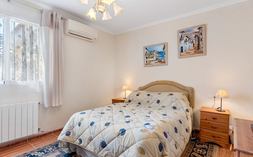 Reventa - Villa -
Jacarilla - Inland