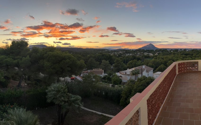 Reventa - Villa -
Jávea - Montgó