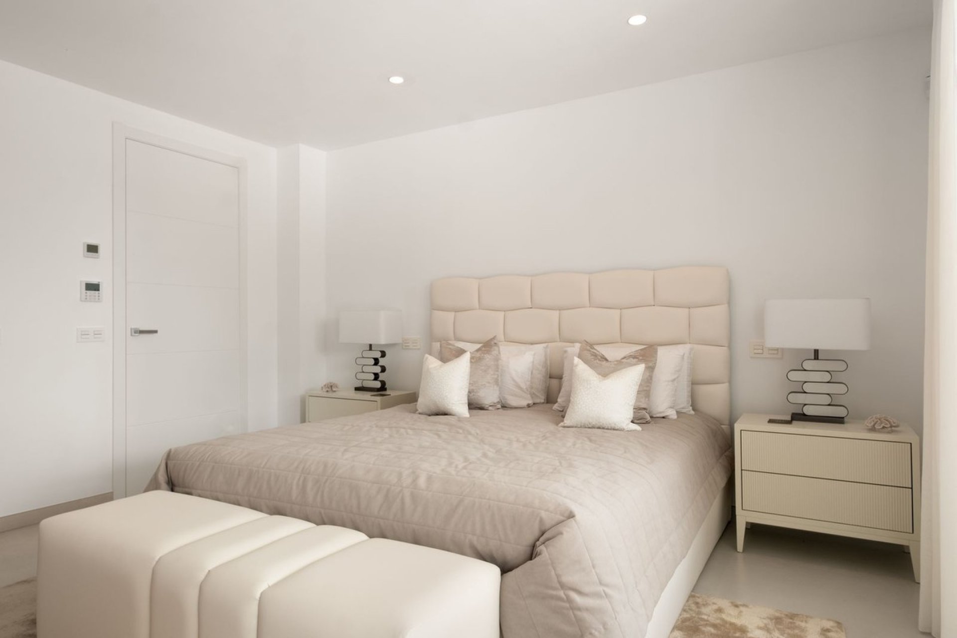 Reventa - Villa -
La Mairena - Inland