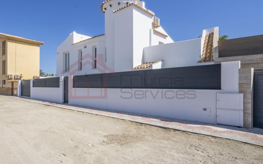 Reventa - Villa -
La Manga del Mar Menor - Costa Calida