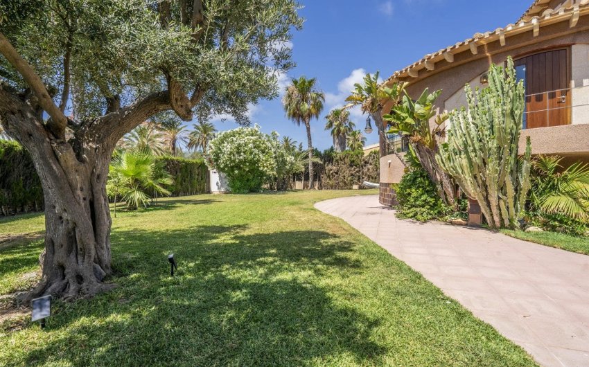 Reventa - Villa -
La Manga del Mar Menor - Costa Calida
