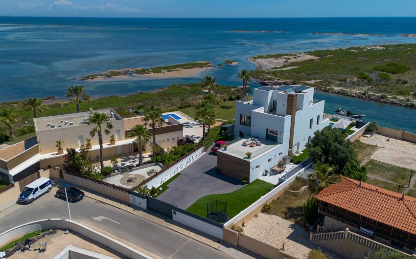 Reventa - Villa -
La Manga del Mar Menor - Costa Calida