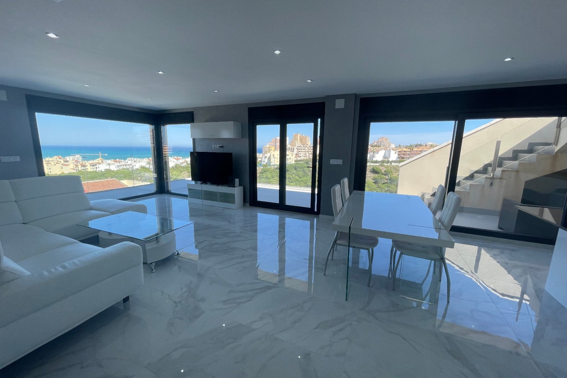 Reventa - Villa -
La Mata - Costa Blanca