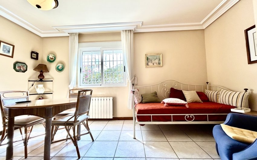 Reventa - Villa -
La Mata - Costa Blanca