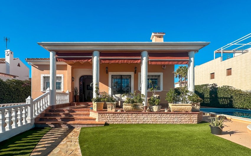 Reventa - Villa -
La Mata - Costa Blanca