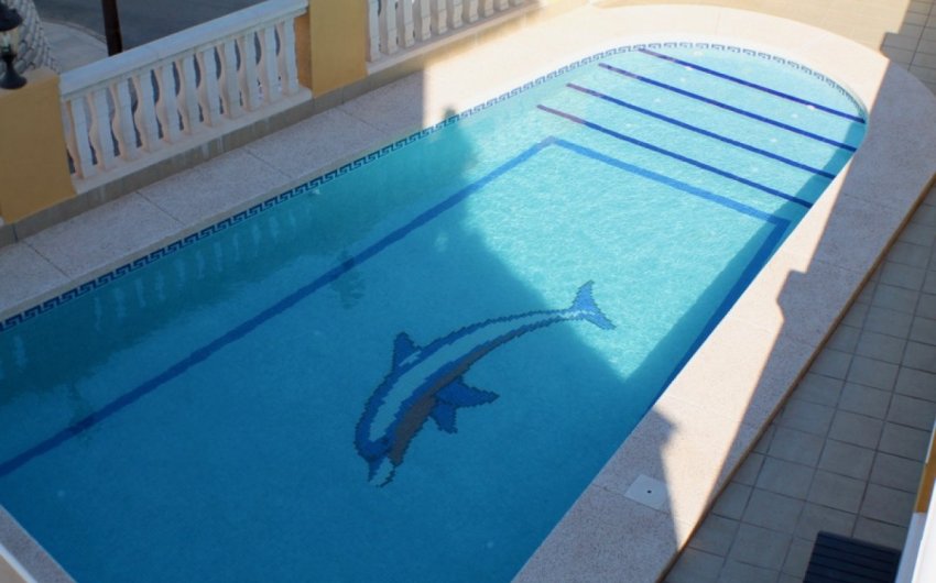 Reventa - Villa -
La Nucía - Urbanizaciones