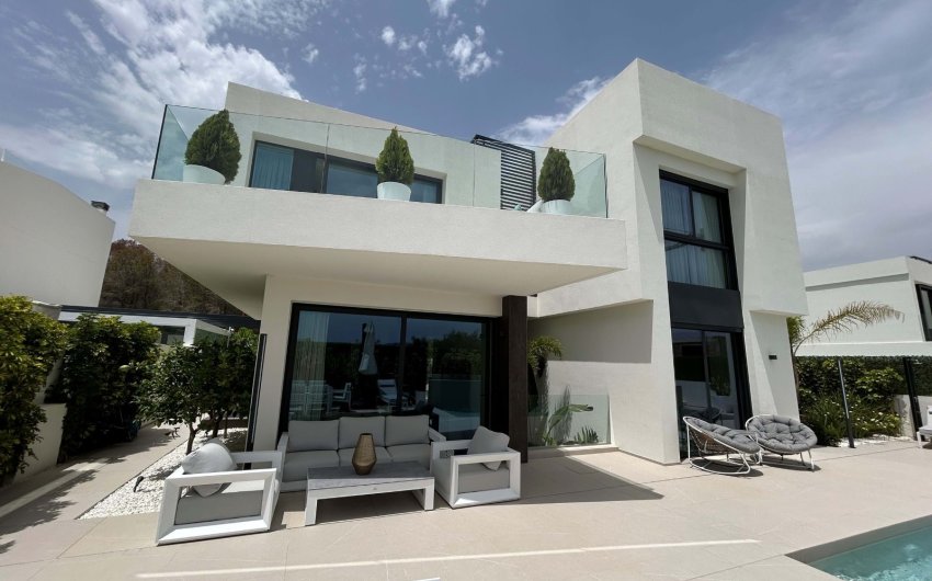 Reventa - Villa -
La Nucía