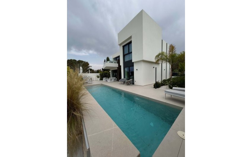 Reventa - Villa -
La Nucía