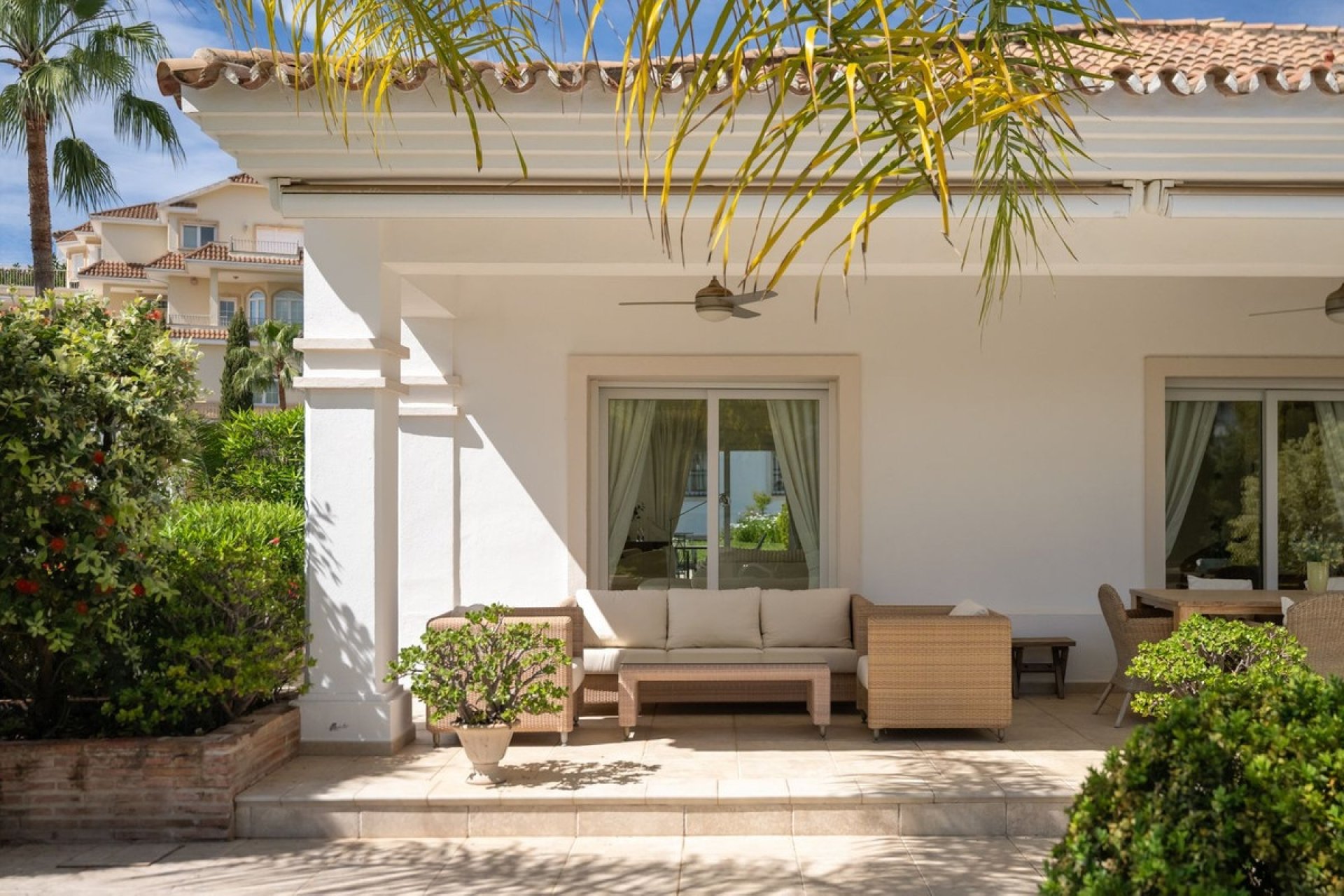 Reventa - Villa -
La Quinta - Inland