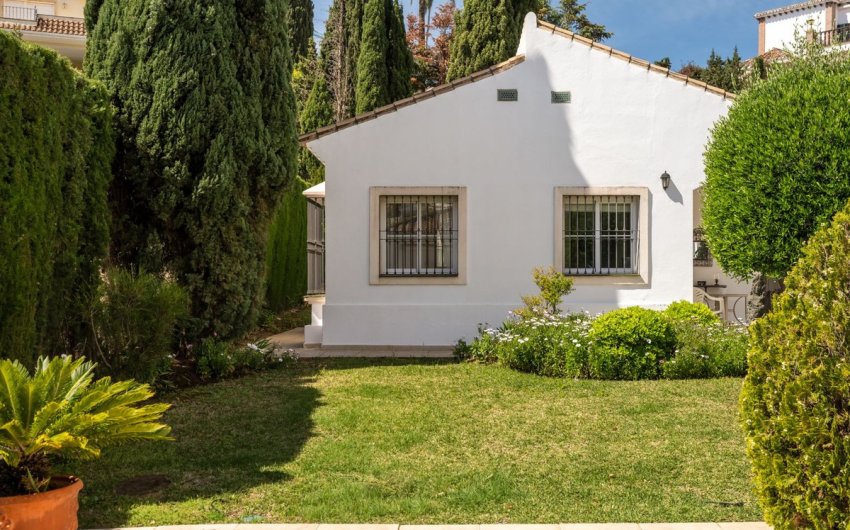 Reventa - Villa -
La Quinta - Inland