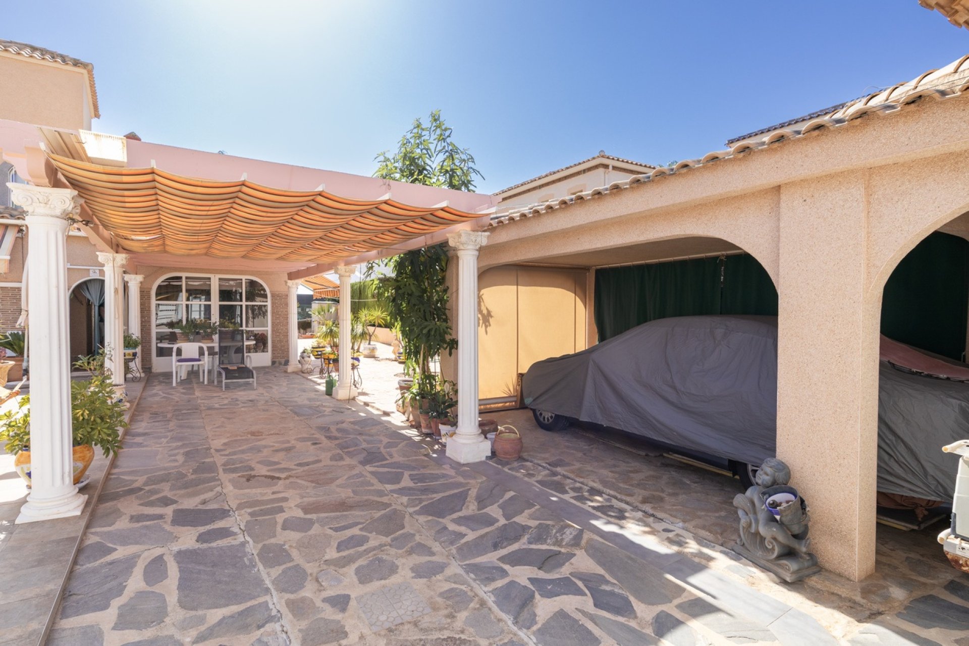 Reventa - Villa -
La Regia - Costa Blanca