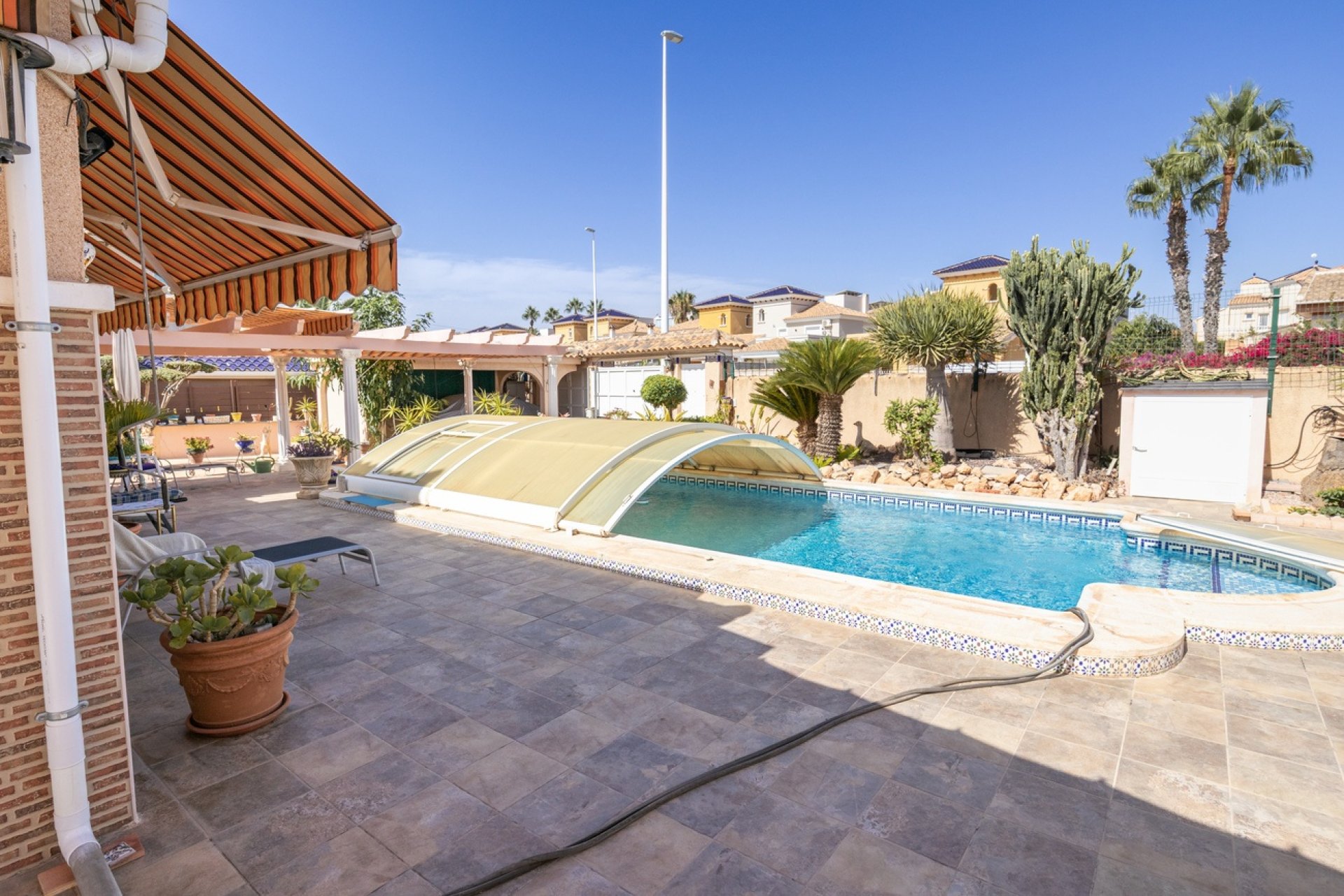 Reventa - Villa -
La Regia - Costa Blanca