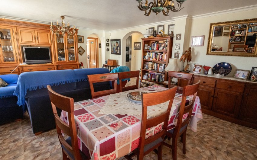 Reventa - Villa -
La Regia - Costa Blanca