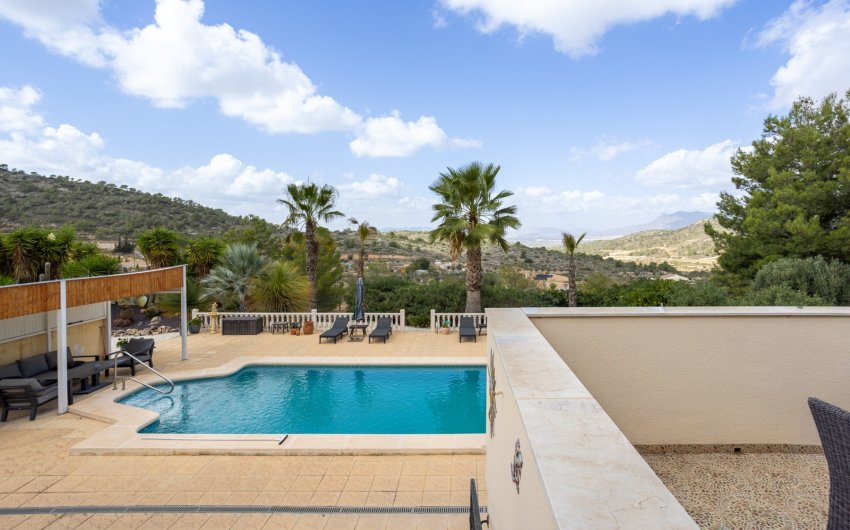 Reventa - Villa -
La Zarza