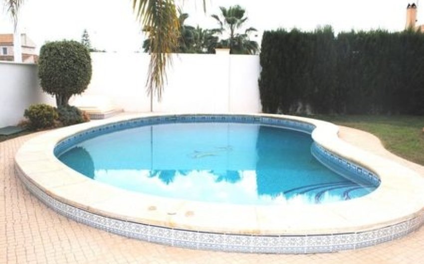 Reventa - Villa -
La Zenia - Costa Blanca