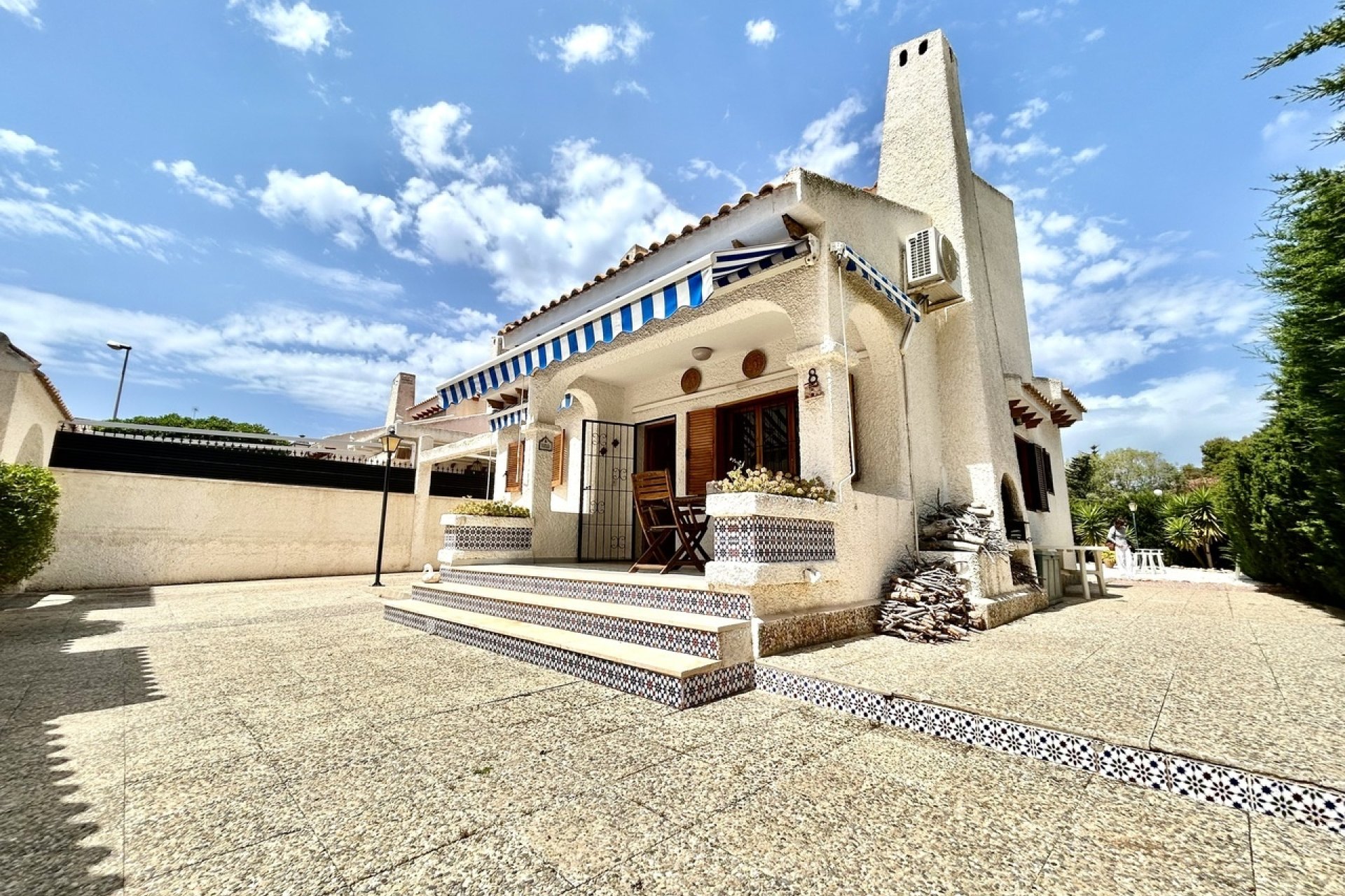 Reventa - Villa -
La Zenia - Costa Blanca