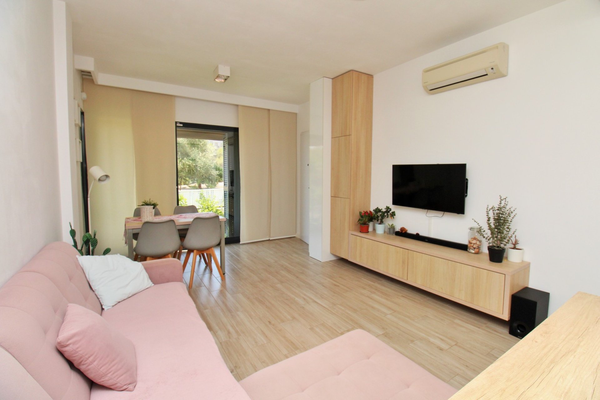 Reventa - Villa -
La Zenia