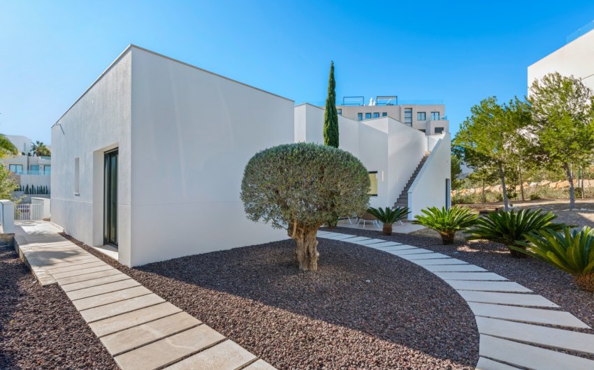 Reventa - Villa -
Las Colinas Golf Resort - Las Colinas golf