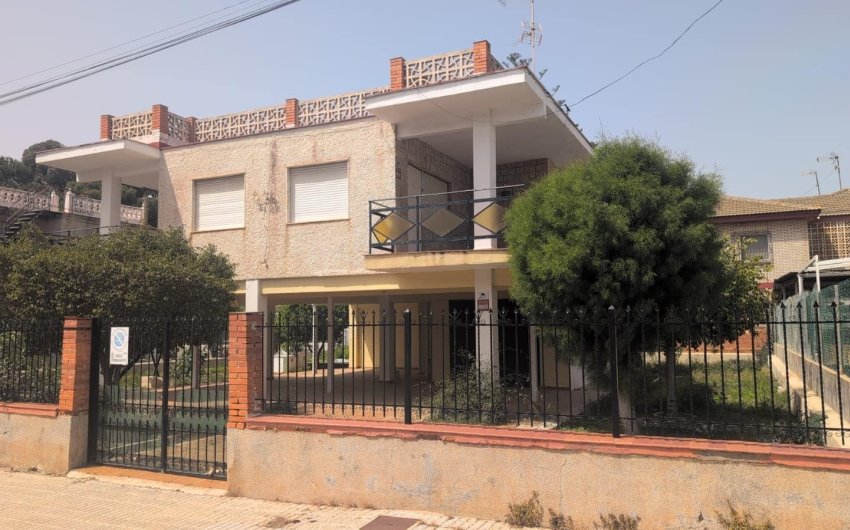 Reventa - Villa -
Los Alcazares - Costa Calida
