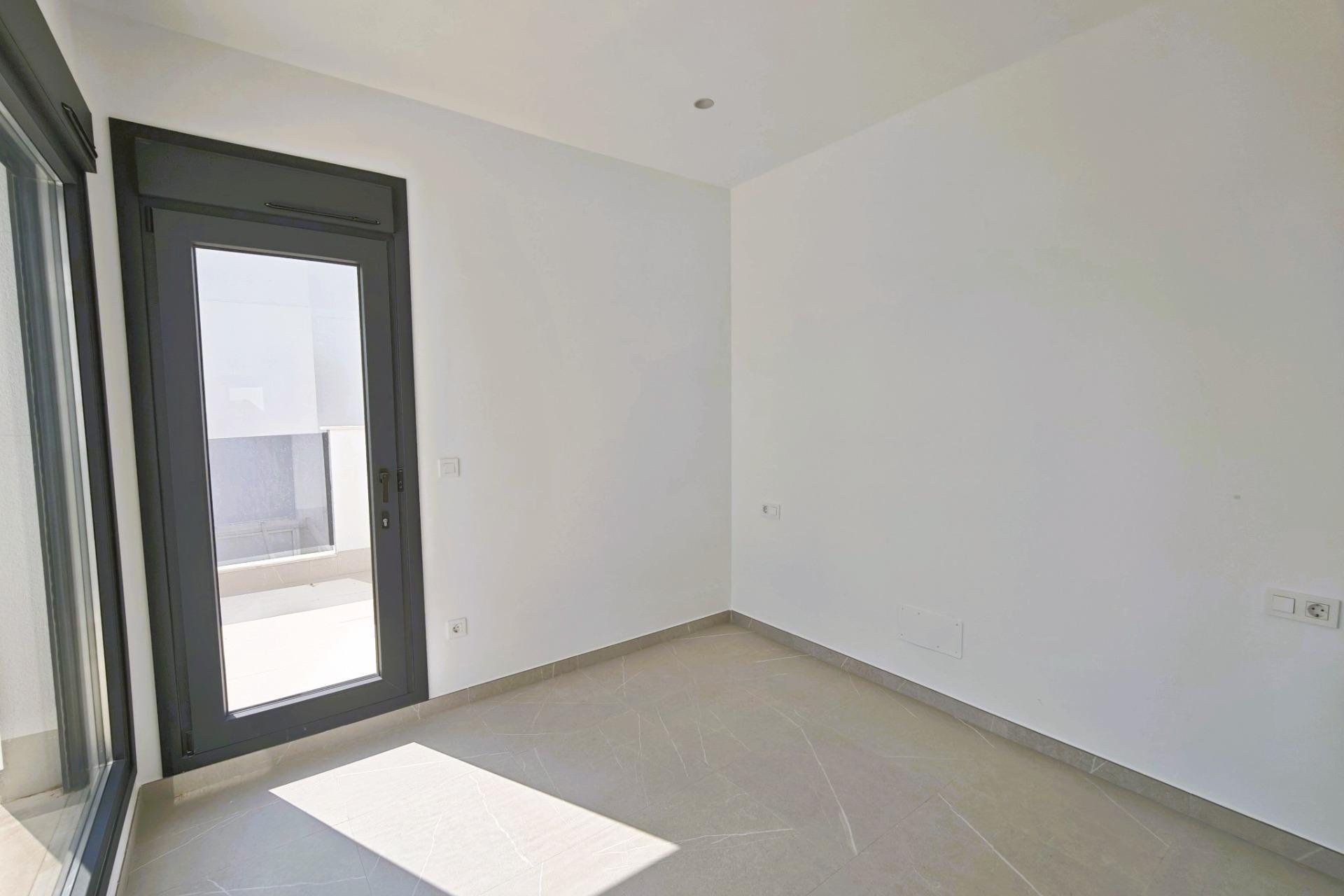 Reventa - Villa -
Los Alcazares - Dolores De Pacheco-santa Rosalía