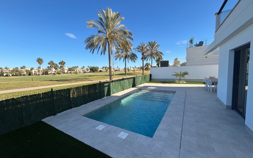 Reventa - Villa -
Los Alcazares - Roda