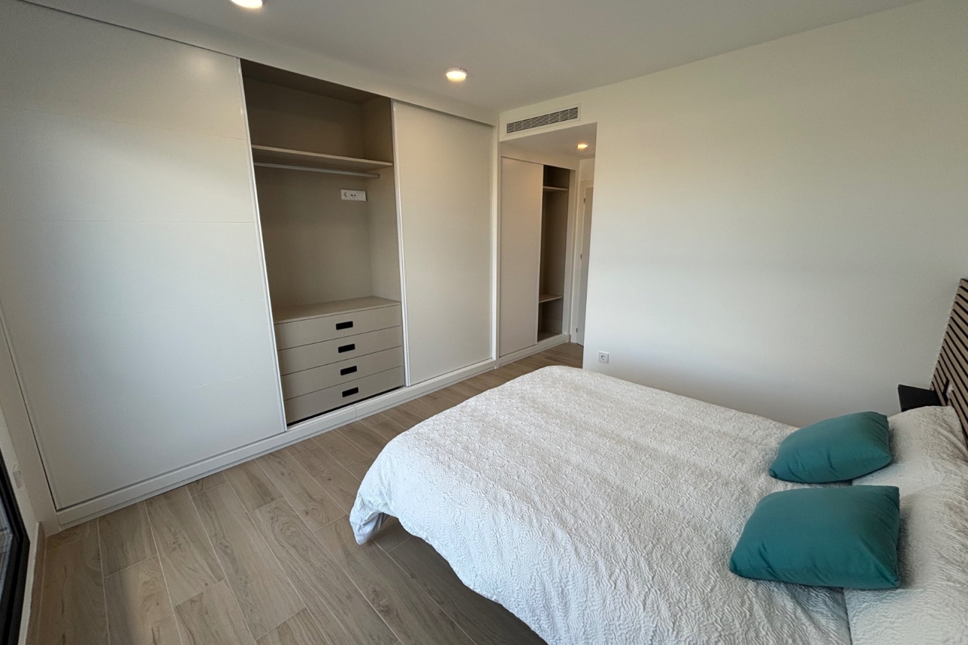 Reventa - Villa -
Los Alcazares - Roda