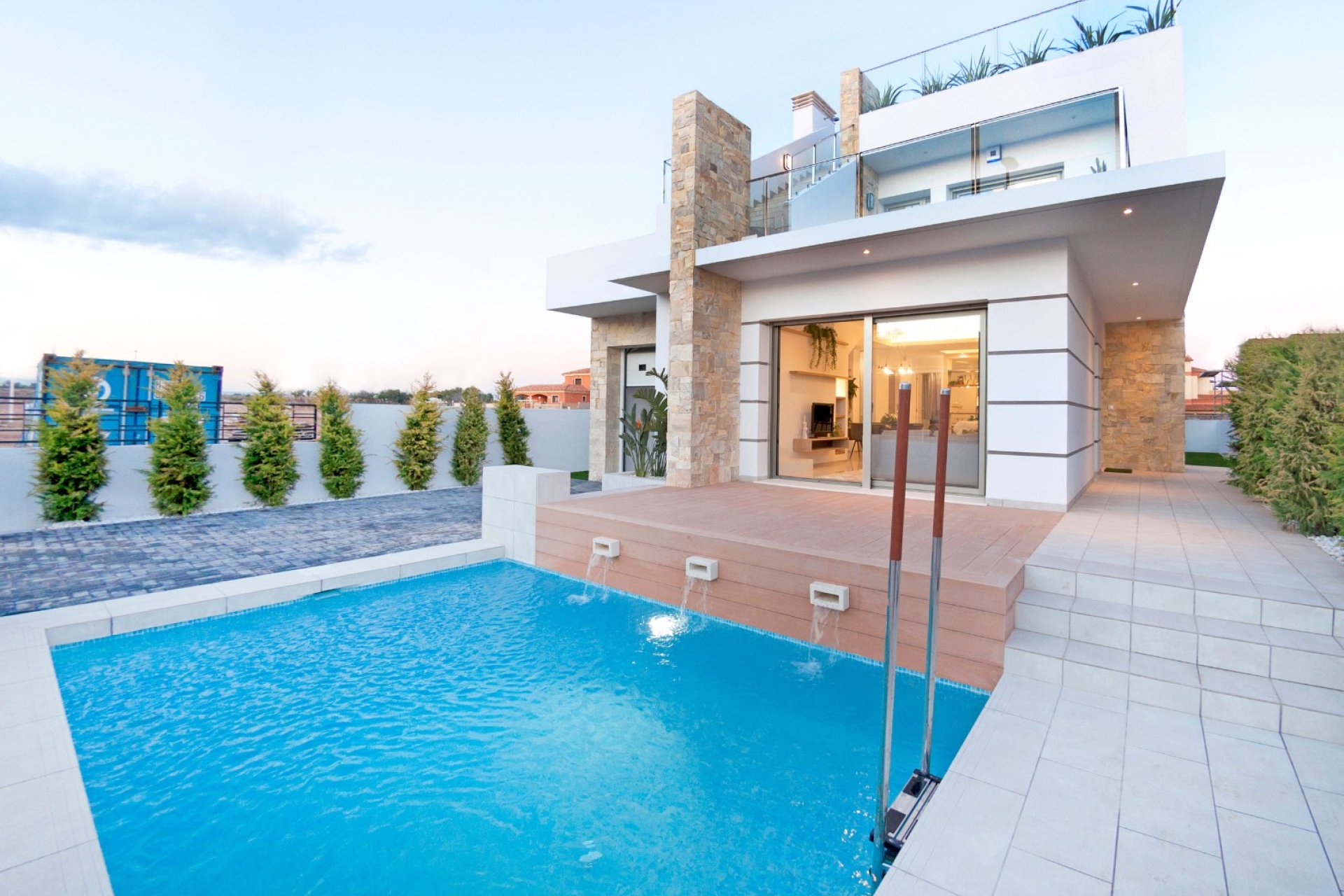 Reventa - Villa -
Los Alcazares