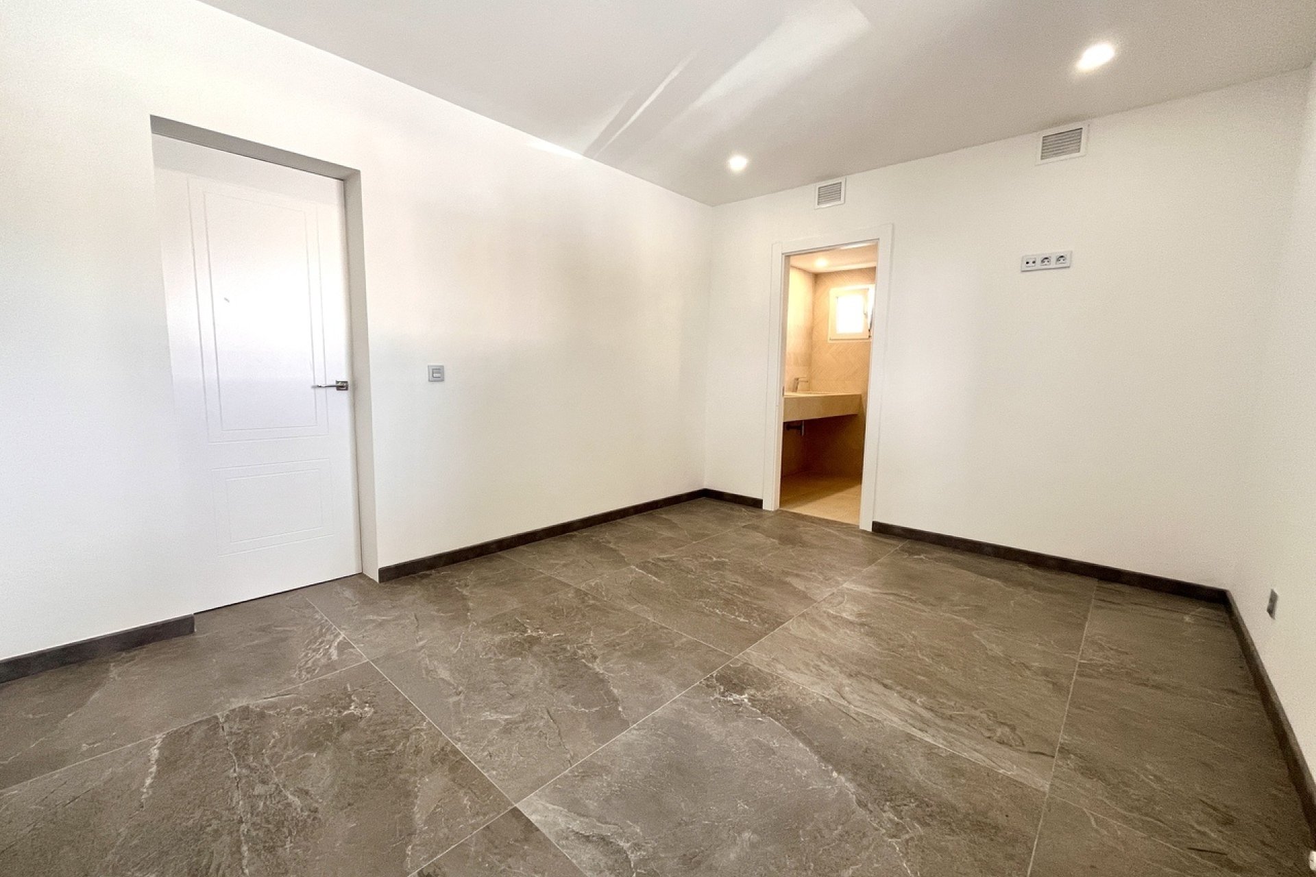 Reventa - Villa -
Los Balcones - Costa Blanca