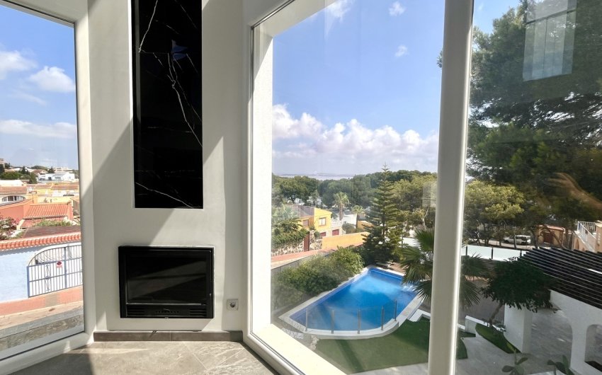 Reventa - Villa -
Los Balcones - Costa Blanca