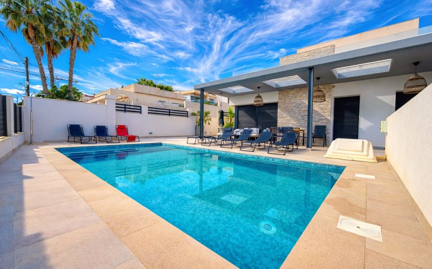 Reventa - Villa -
Los Balcones - Costa Blanca