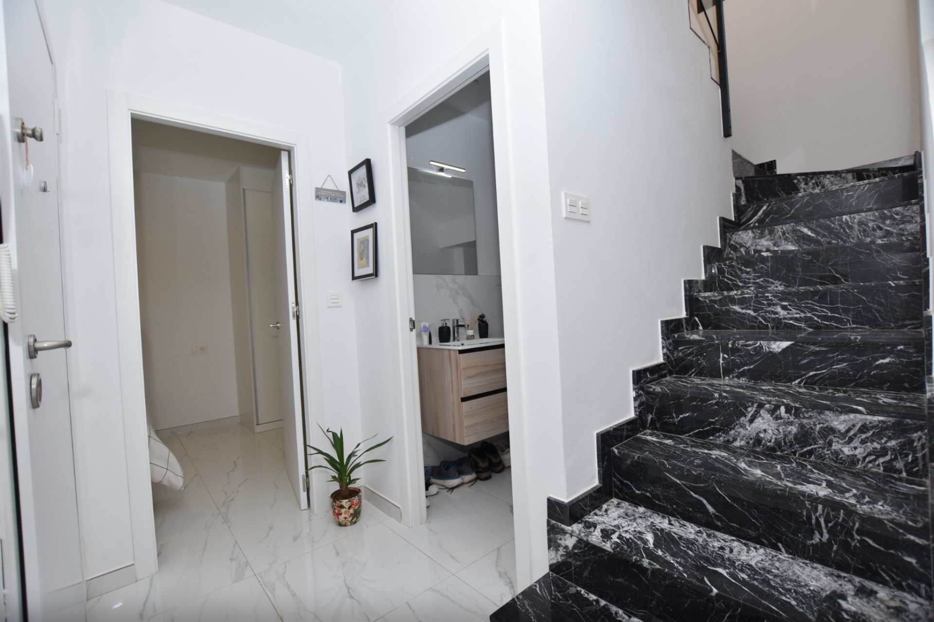 Reventa - Villa -
Los Montesinos - Costa Blanca