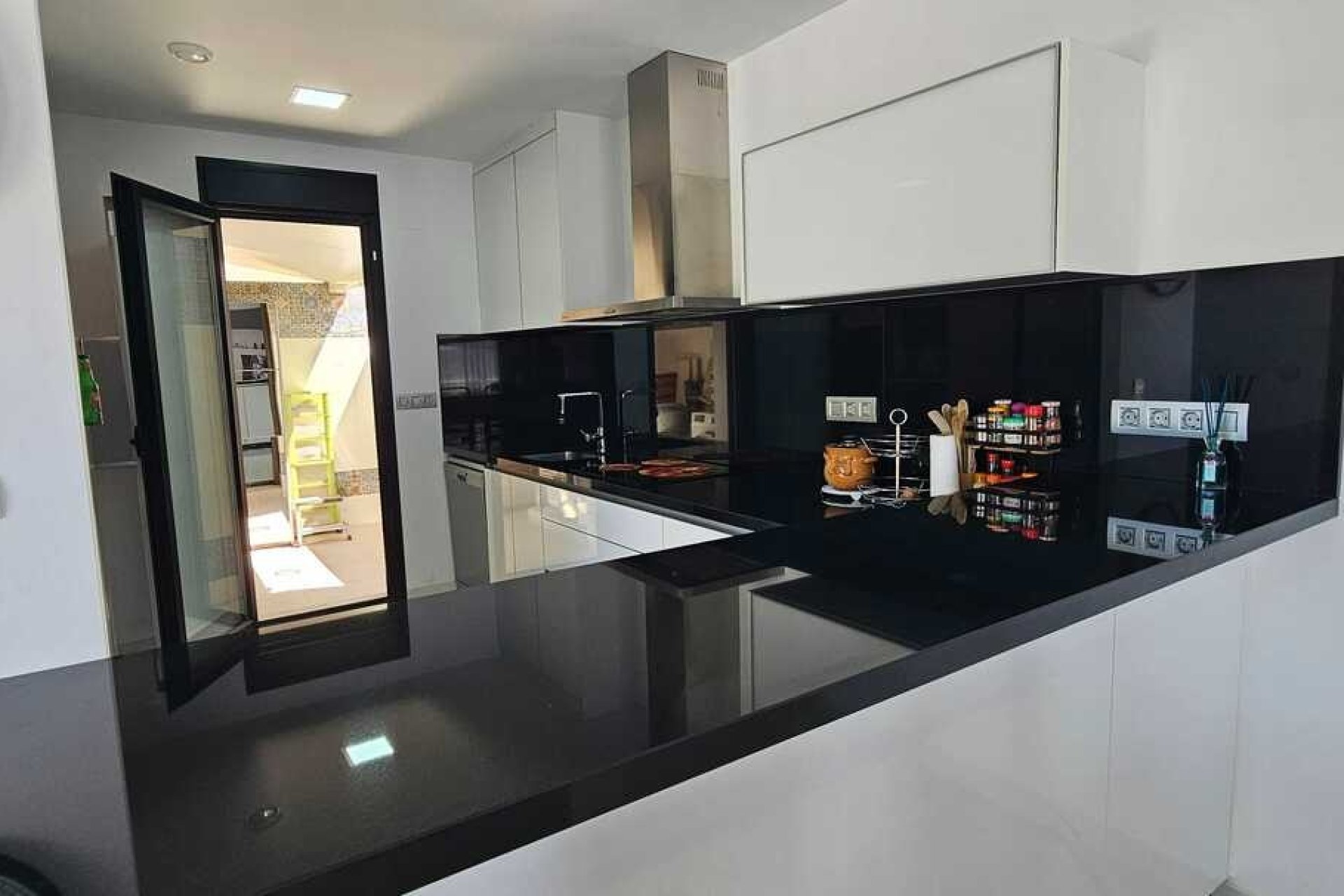 Reventa - Villa -
Los Montesinos - Costa Blanca