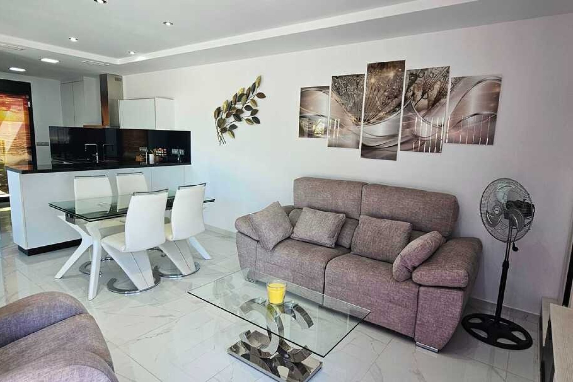 Reventa - Villa -
Los Montesinos - Costa Blanca