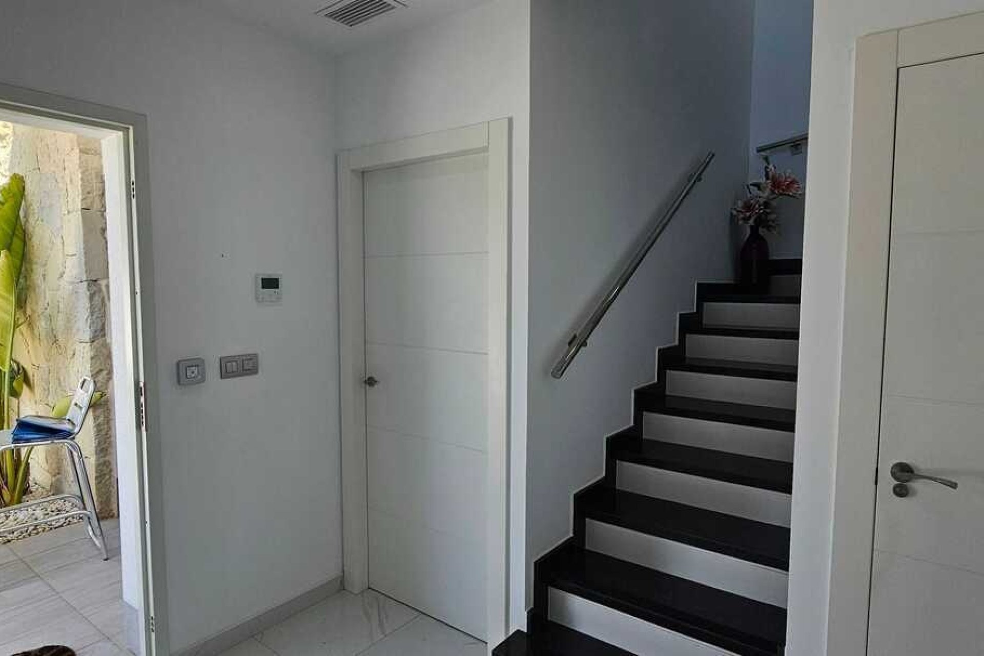 Reventa - Villa -
Los Montesinos - Costa Blanca