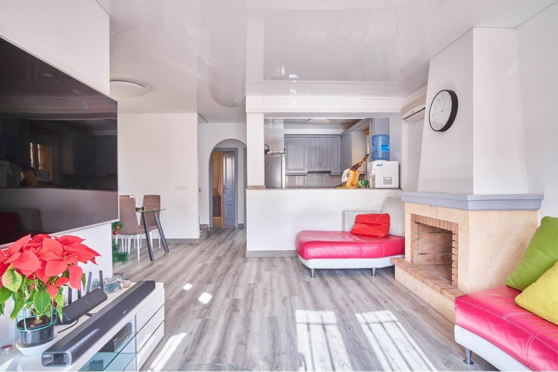 Reventa - Villa -
Los Montesinos - La Herrada