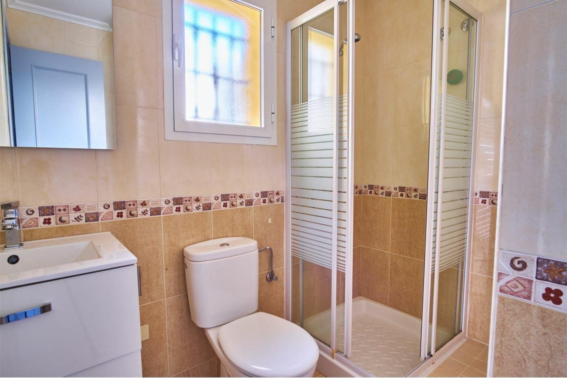 Reventa - Villa -
Los Montesinos - La Herrada