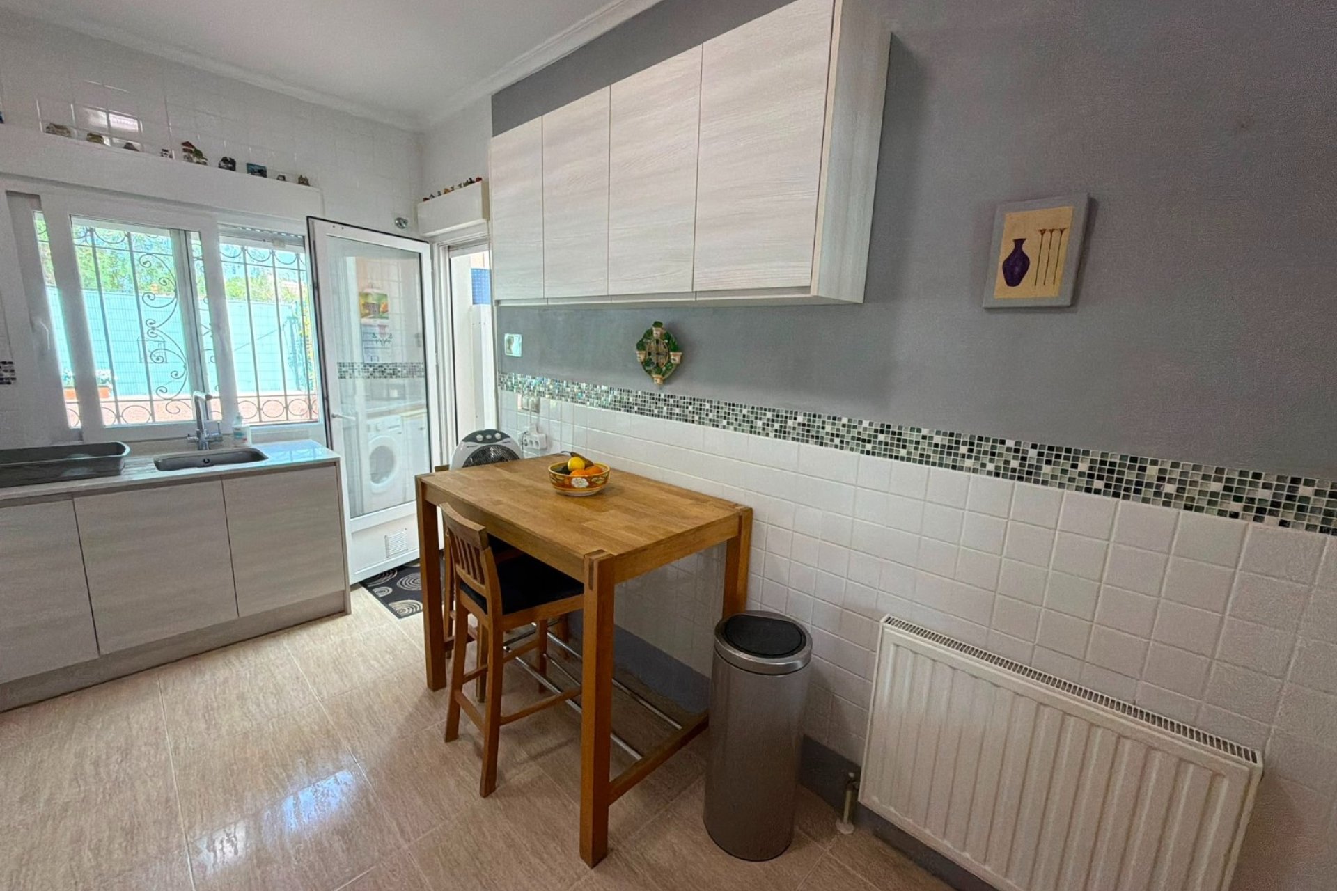 Reventa - Villa -
Los Montesinos - La Herrada