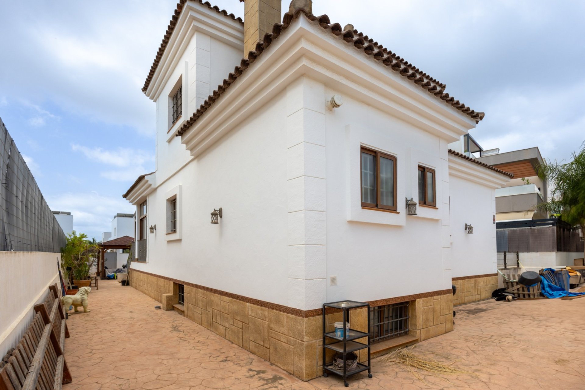 Reventa - Villa -
Los Montesinos - La Herrada