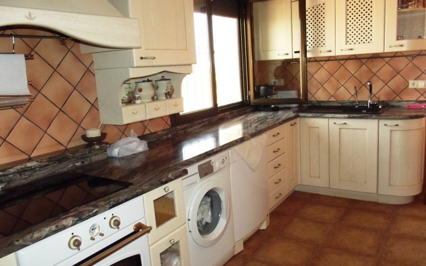 Reventa - Villa -
Los Montesinos - La Herrada