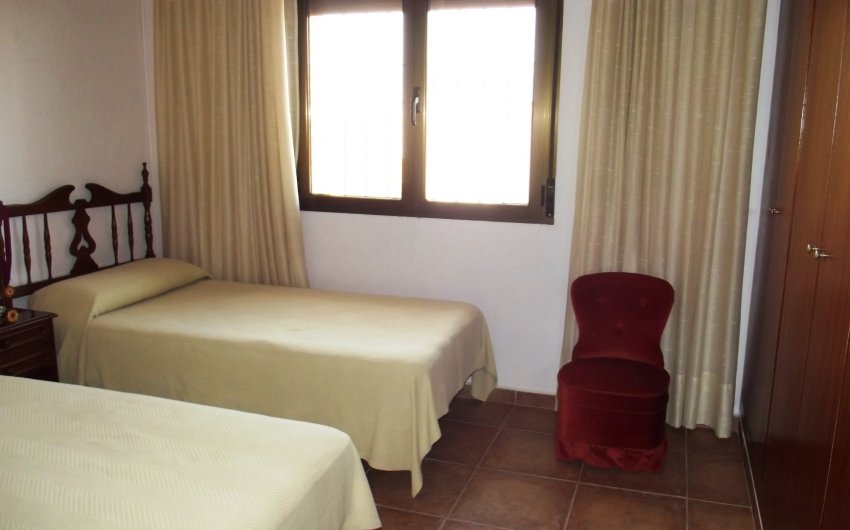 Reventa - Villa -
Los Montesinos - La Herrada